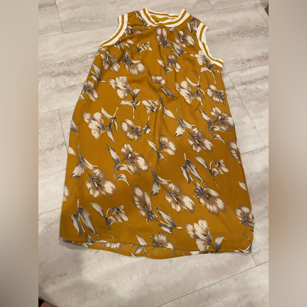 Discovery Yellow and White floral dress